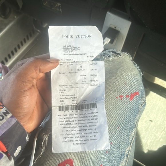 Louis Vuitton bag used 3 times basically new just tryna get rid of some stuff.! - Picture 3 of 3